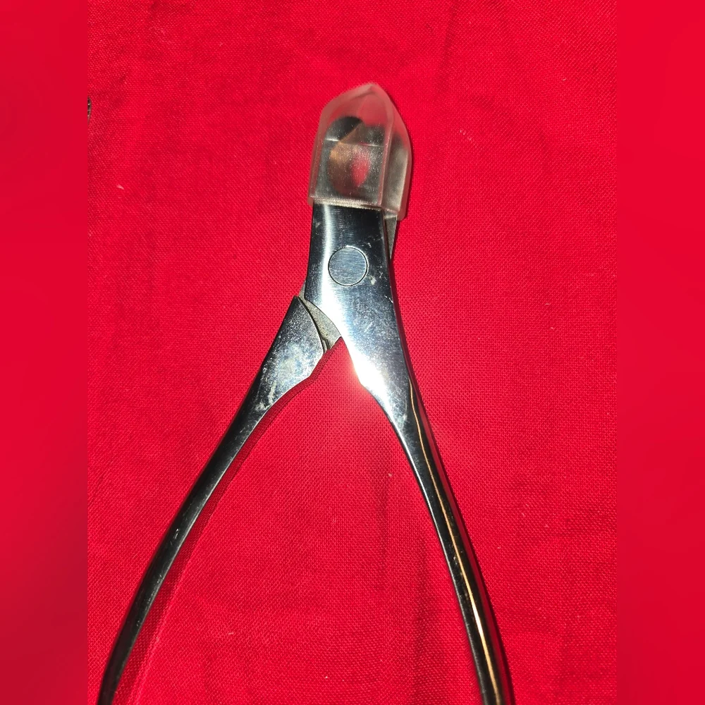 Pet clippers and file